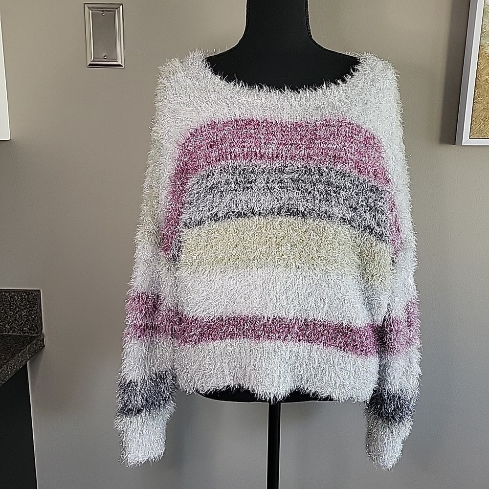 WILD FABLE  Women's Fuzzy Metallic Tinsel Sparkly Soft Pullover Holiday M 2018‎